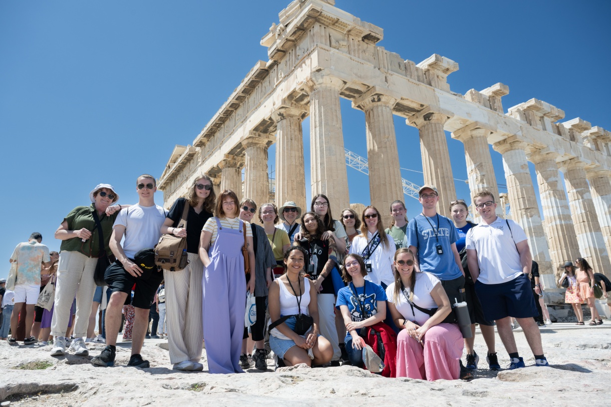 Group Photo: Honors Students in Greece